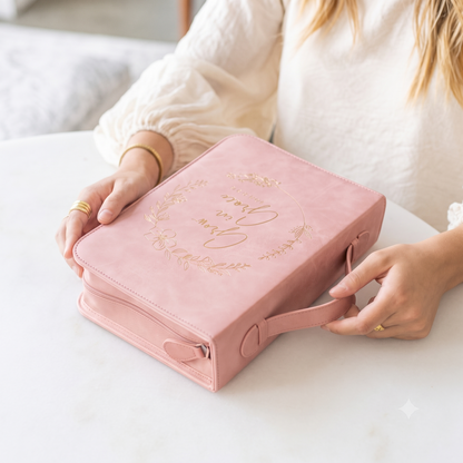 Grace Wreath Bible Cover (Pink Gold) 𝐒𝐓𝐀𝐍𝐃𝐀𝐑𝐃 𝐒𝐈𝐙𝐄